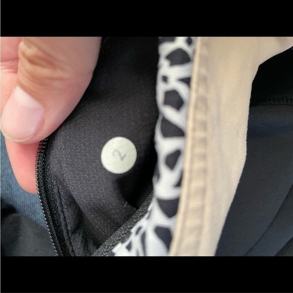 Lululemon Pace Rival Crop leggings In black mosaic print - Picture 10 of 10